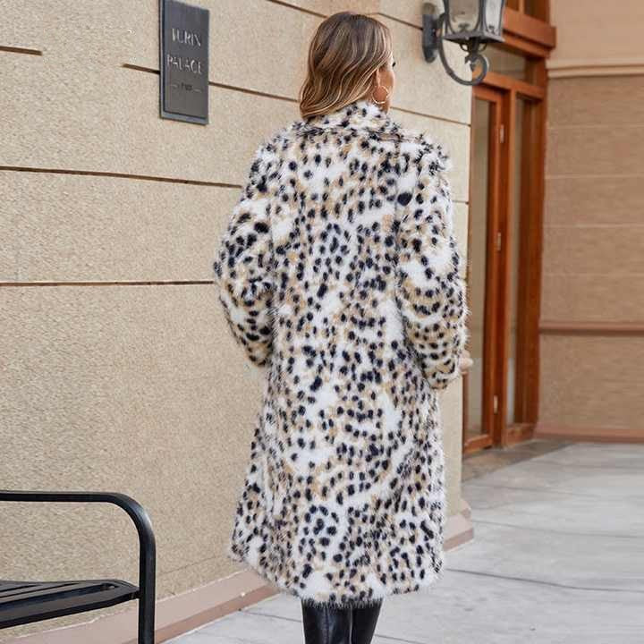 Women's Cozy Leo Coat with Belt and Collar