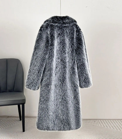 Ladies Elegant Fur Coat with Large Pockets Dulcira