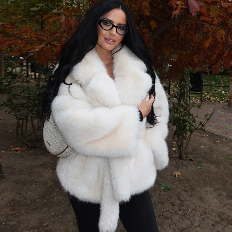 Dulcira | Ladies Fur Coat with Oversized Cut and Soft Lining