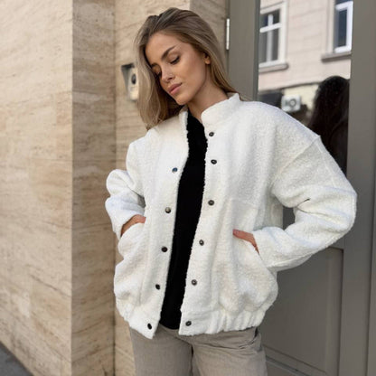 Dulcira | Women's snuggly jacket with button closure and practical pockets