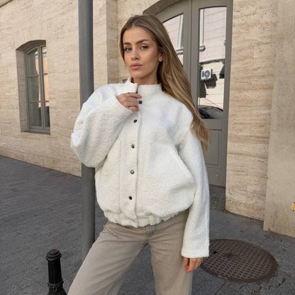 Dulcira | Women's snuggly jacket with button closure and practical pockets