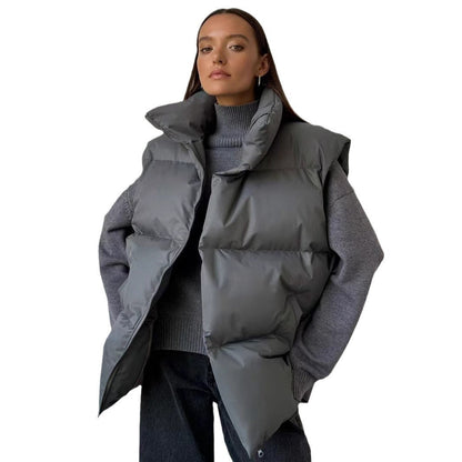 Dulcira | Women's quilted vest with high collar and pockets