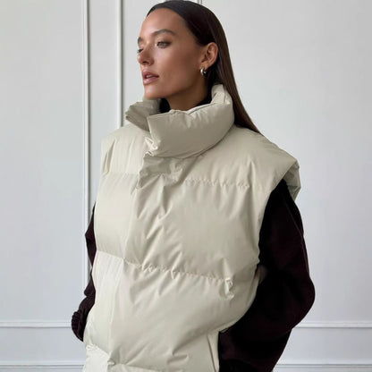 Dulcira | Women's quilted vest with high collar and pockets