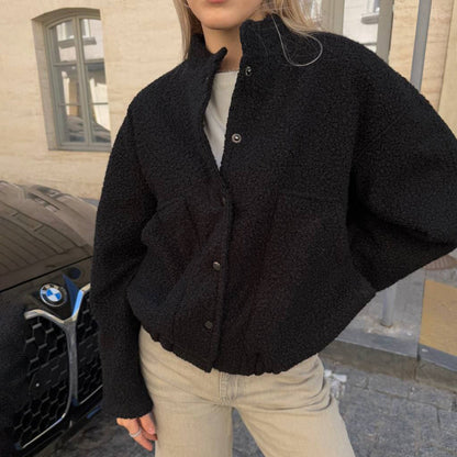 Dulcira | Women's snuggly jacket with button closure and practical pockets