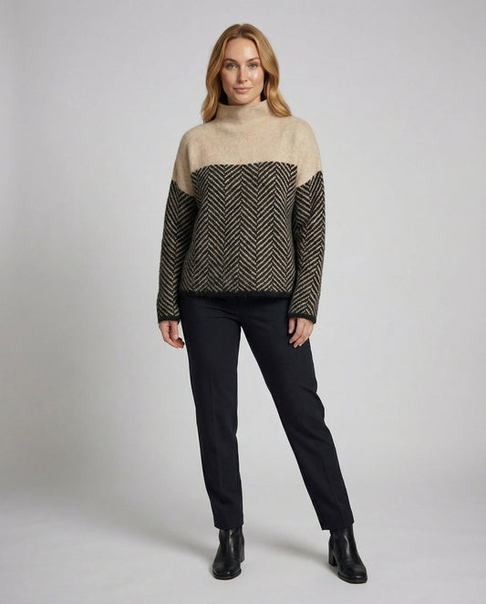 Dulcira | Sweater - Soft Elegant Turtleneck Sweater