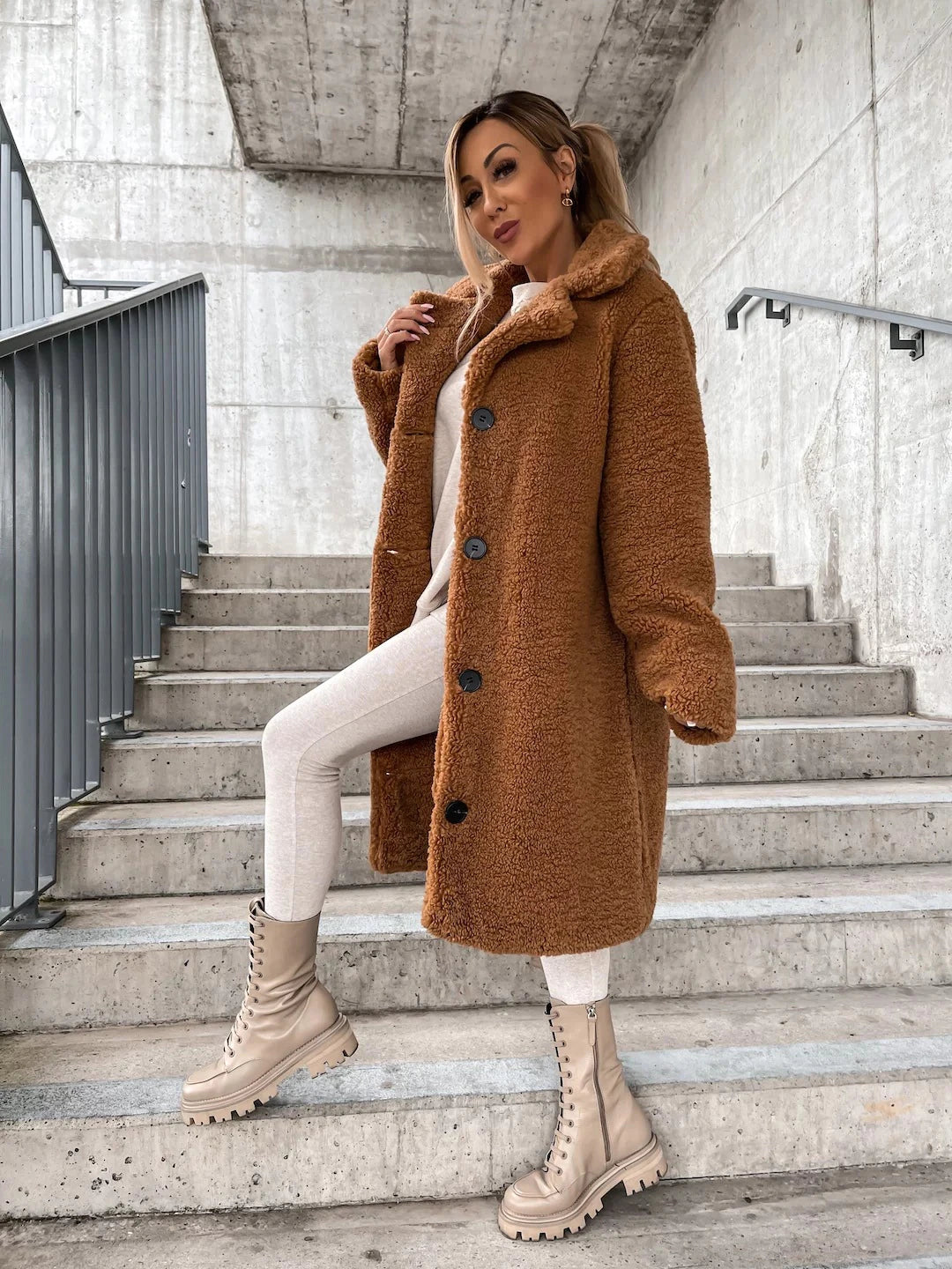 Dulcira | Longer Winter Coat Made Of Fine Wool with Buttons